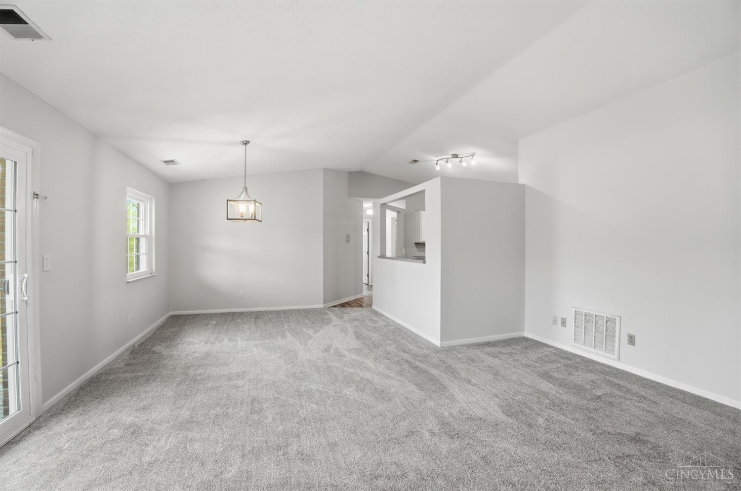 3675 W Galbraith Road 16