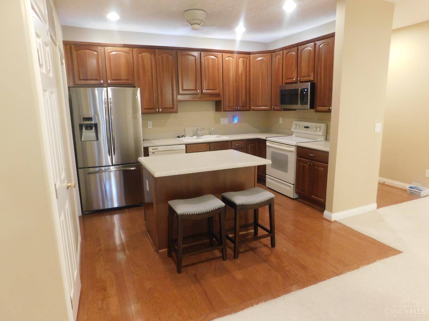 8026 Pinnacle Point Drive 103