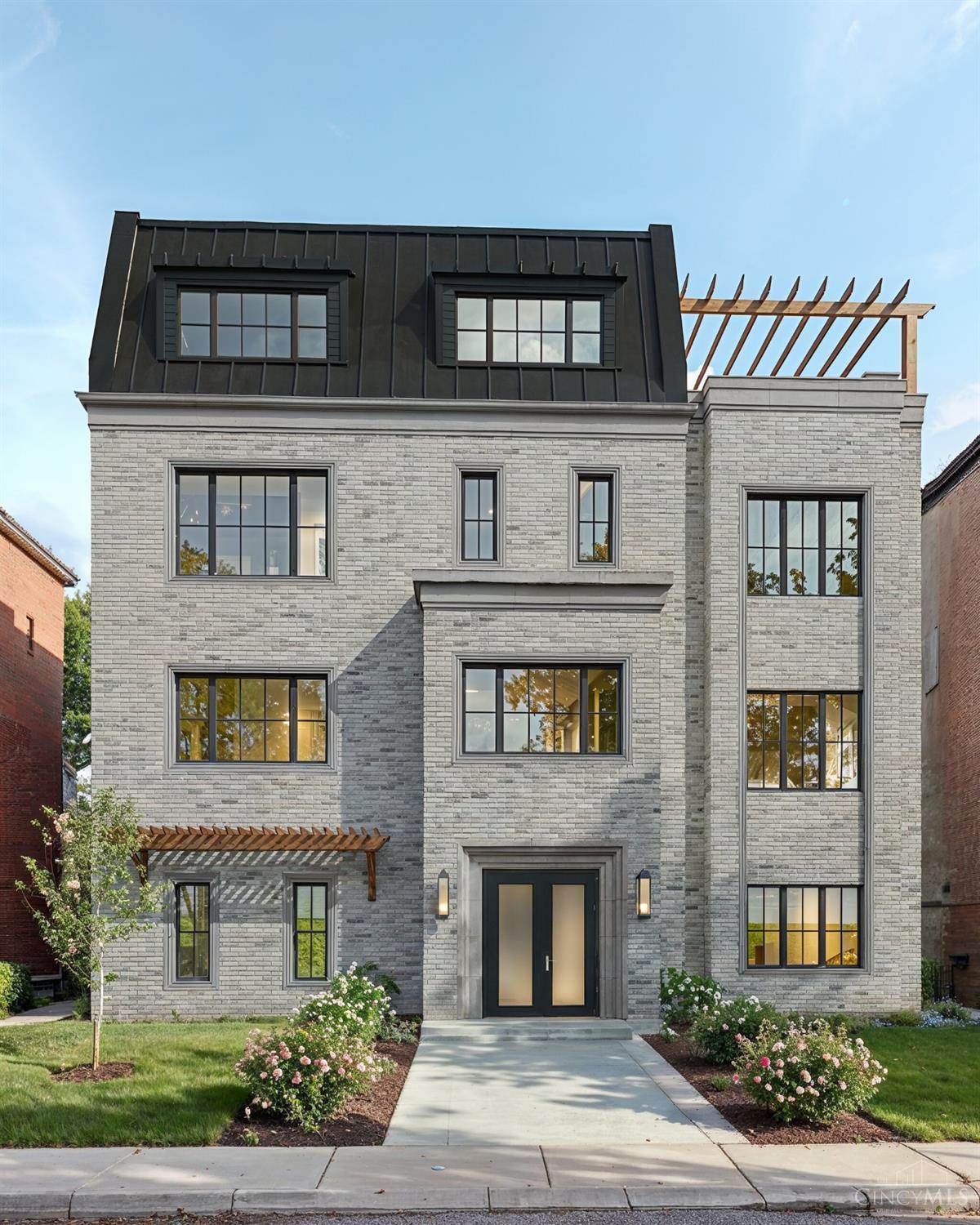 2945 Three Oaks Ln Lt 10