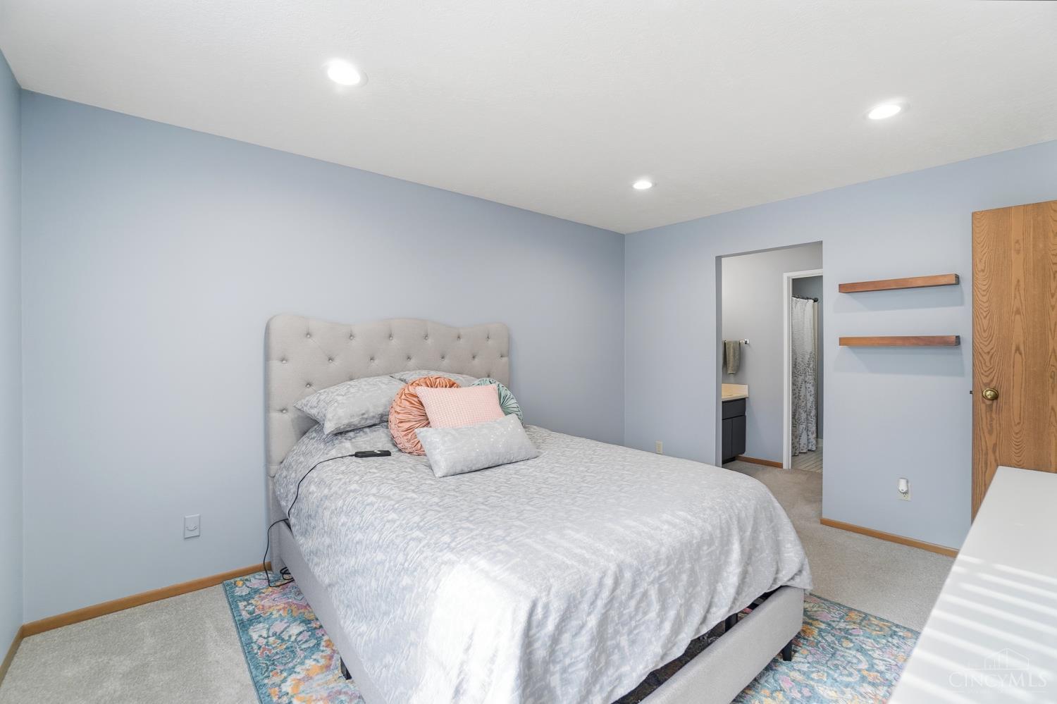 5210 Old Oak Trail 5