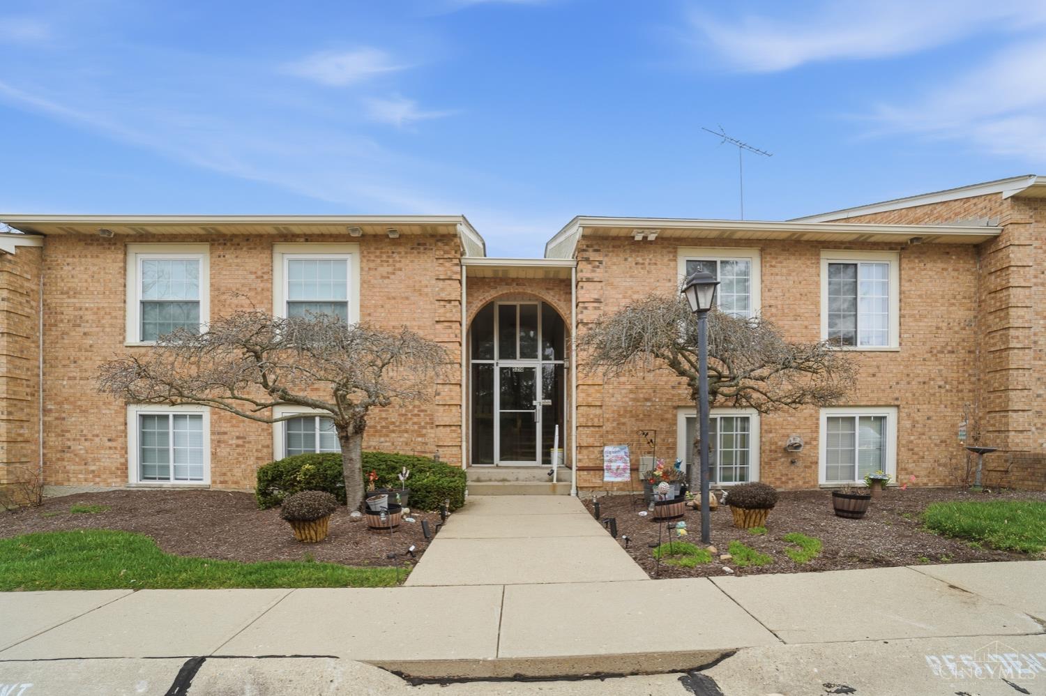 5210 Old Oak Trail 5