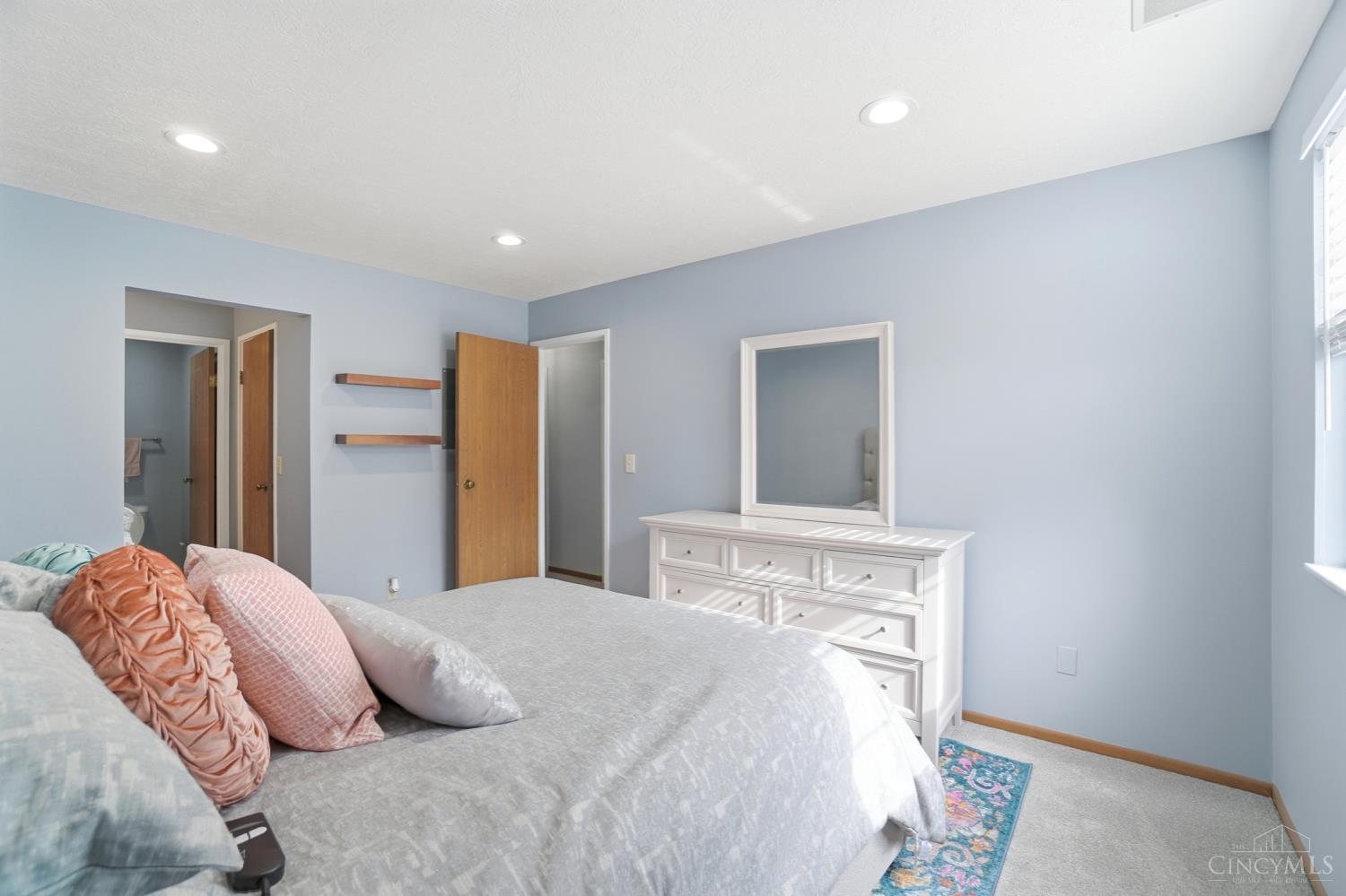 5210 Old Oak Trail 5