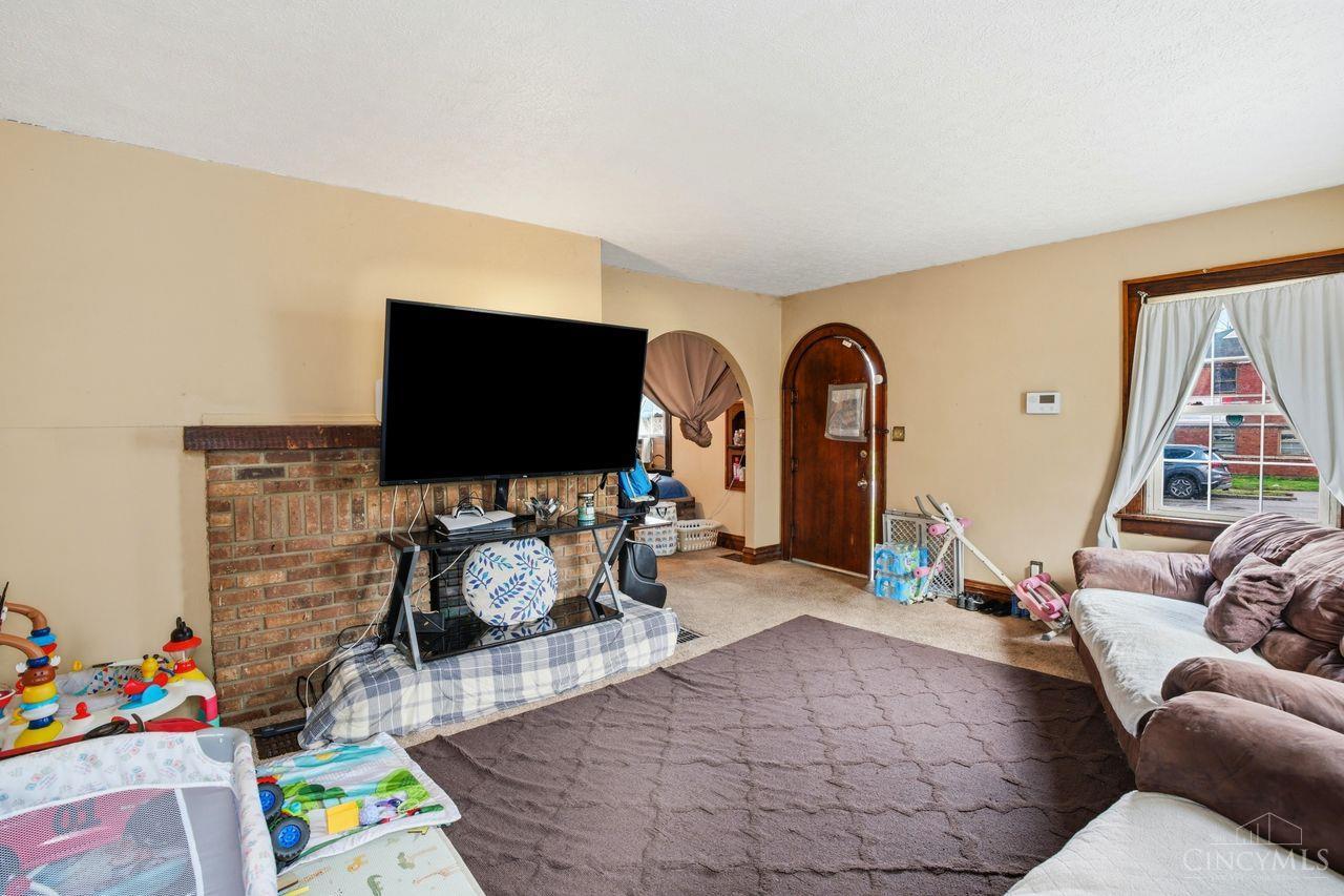 2715 W North Bend Road