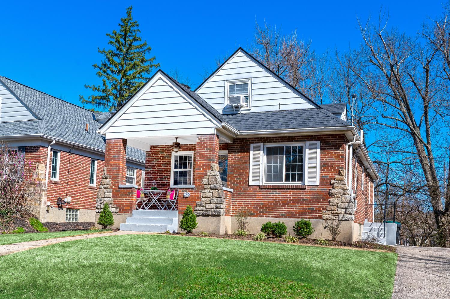 2560 Ridgeland Place