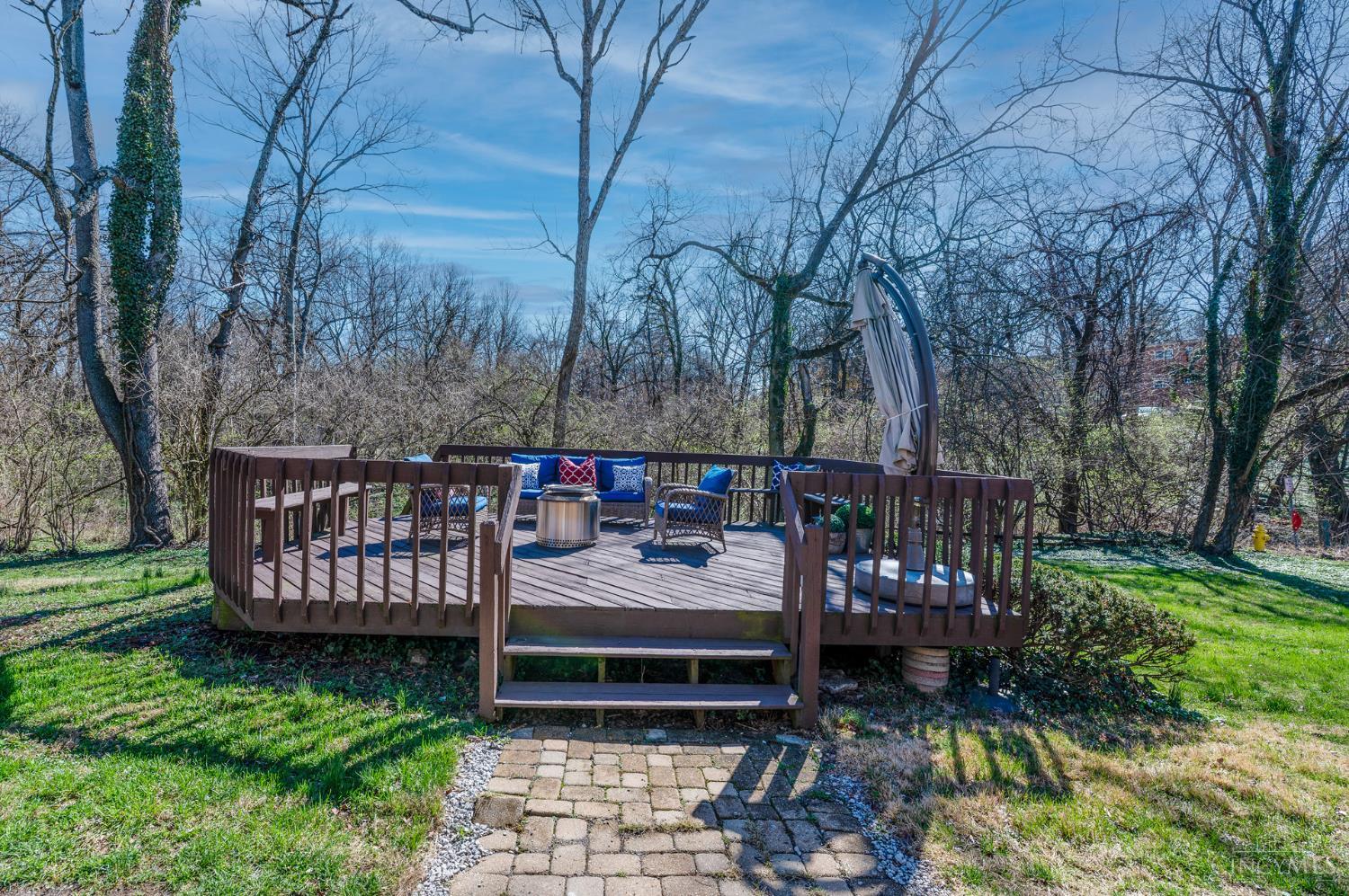 2560 Ridgeland Place