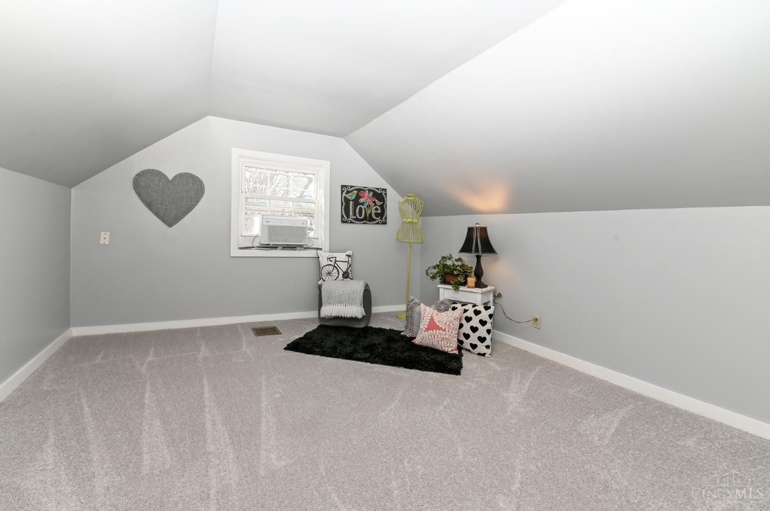 2560 Ridgeland Place