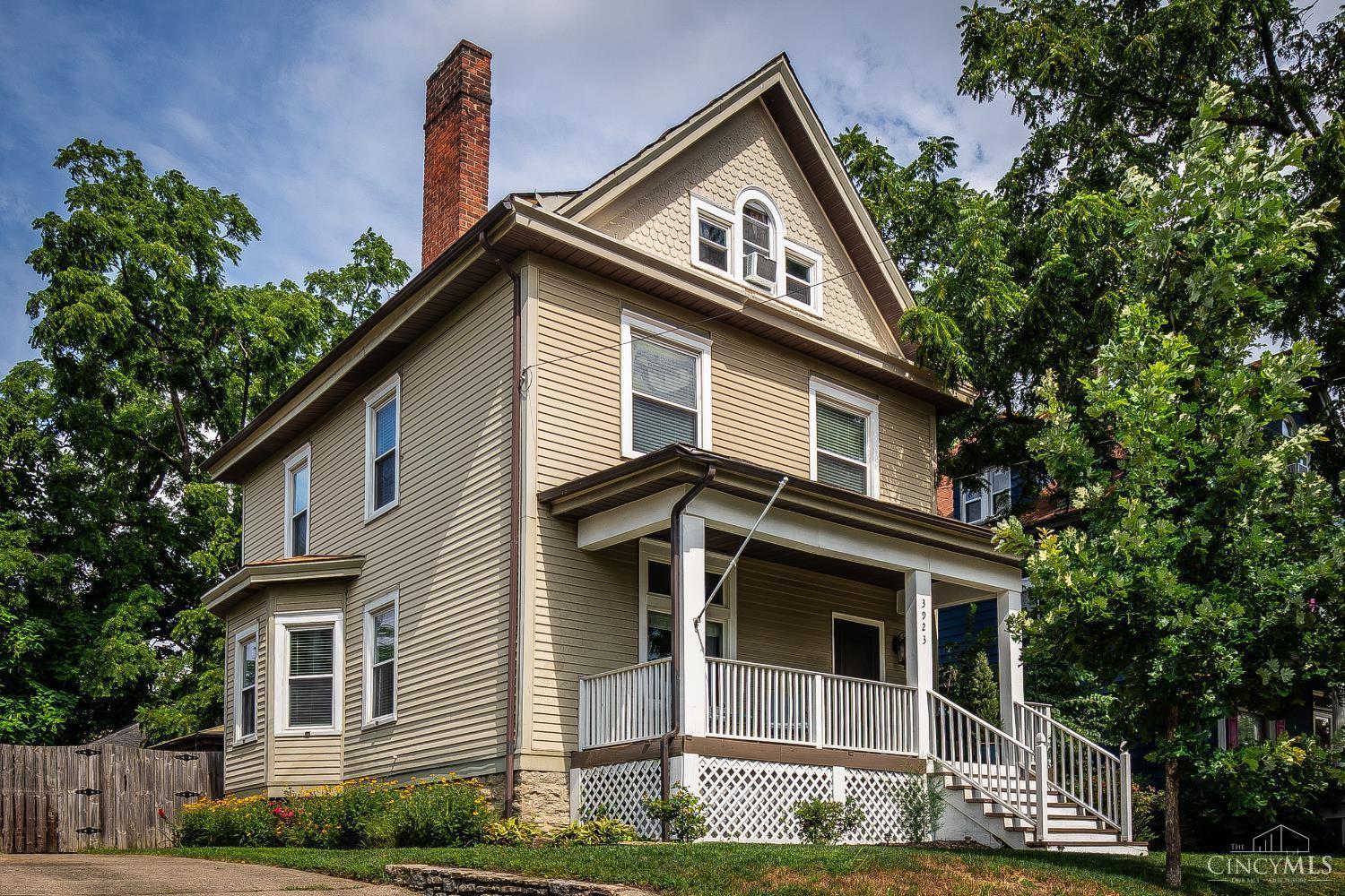 3923 S Madison