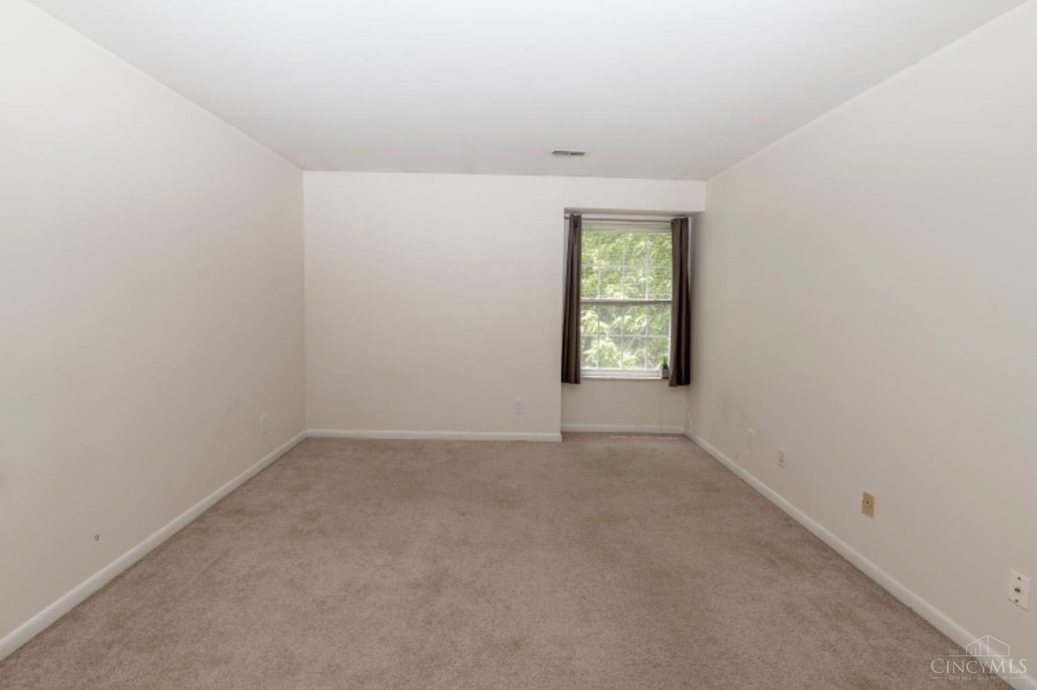 3768 Ashworth Drive
