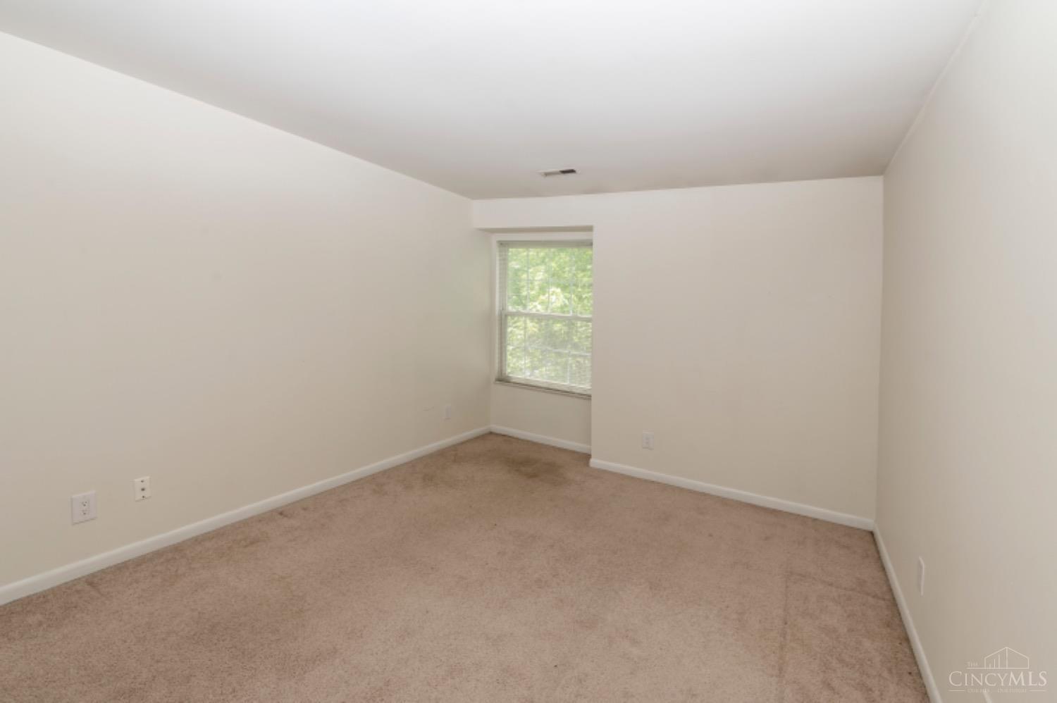 3768 Ashworth Drive