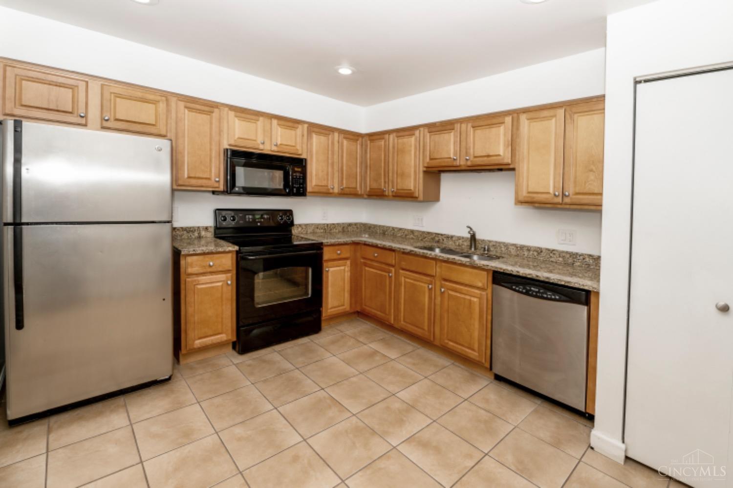 3768 Ashworth Drive