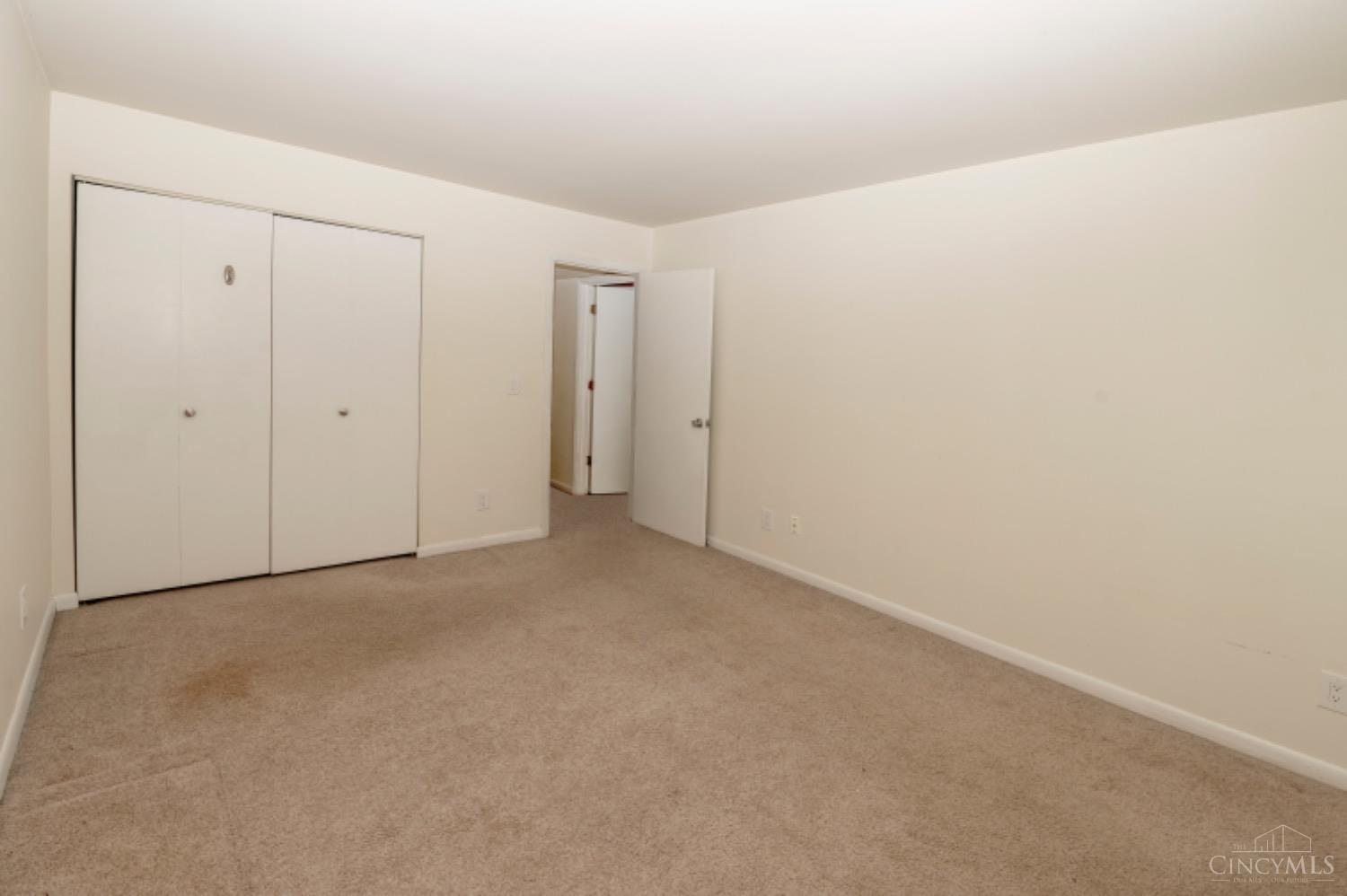 3768 Ashworth Drive
