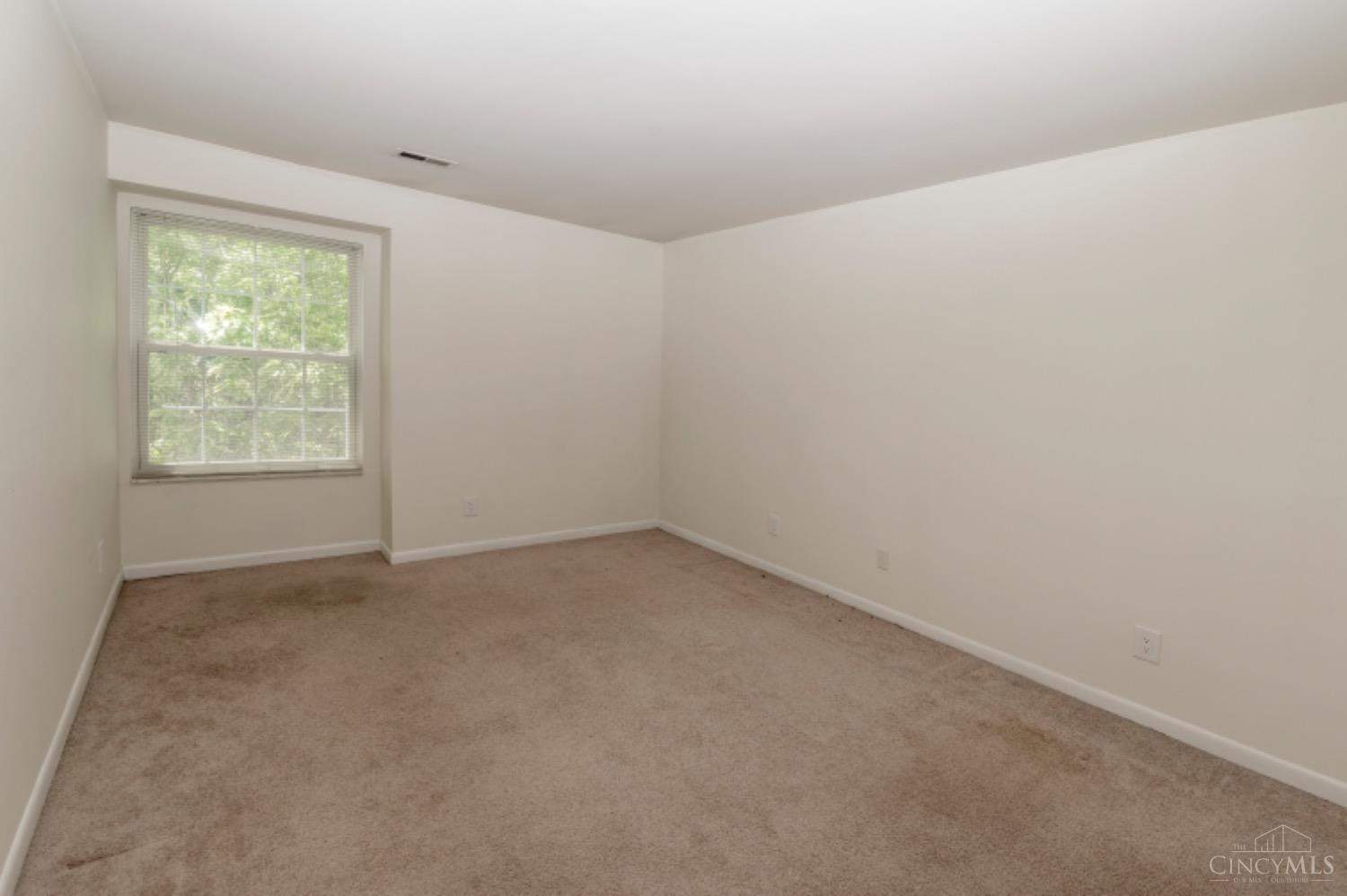 3768 Ashworth Drive