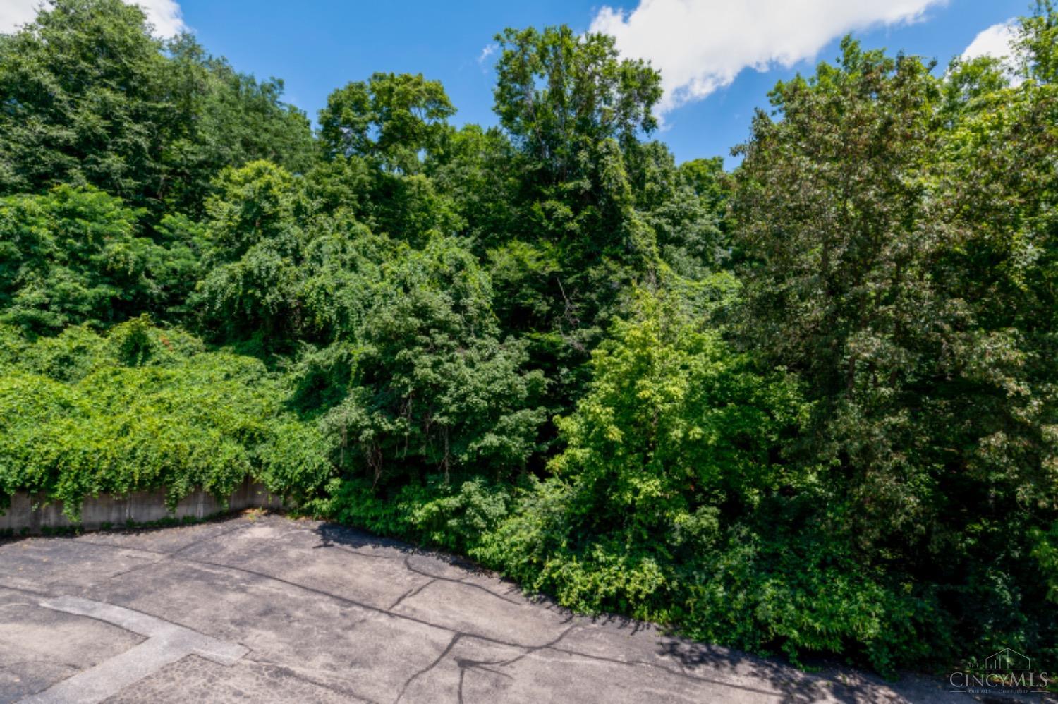 3768 Ashworth Drive