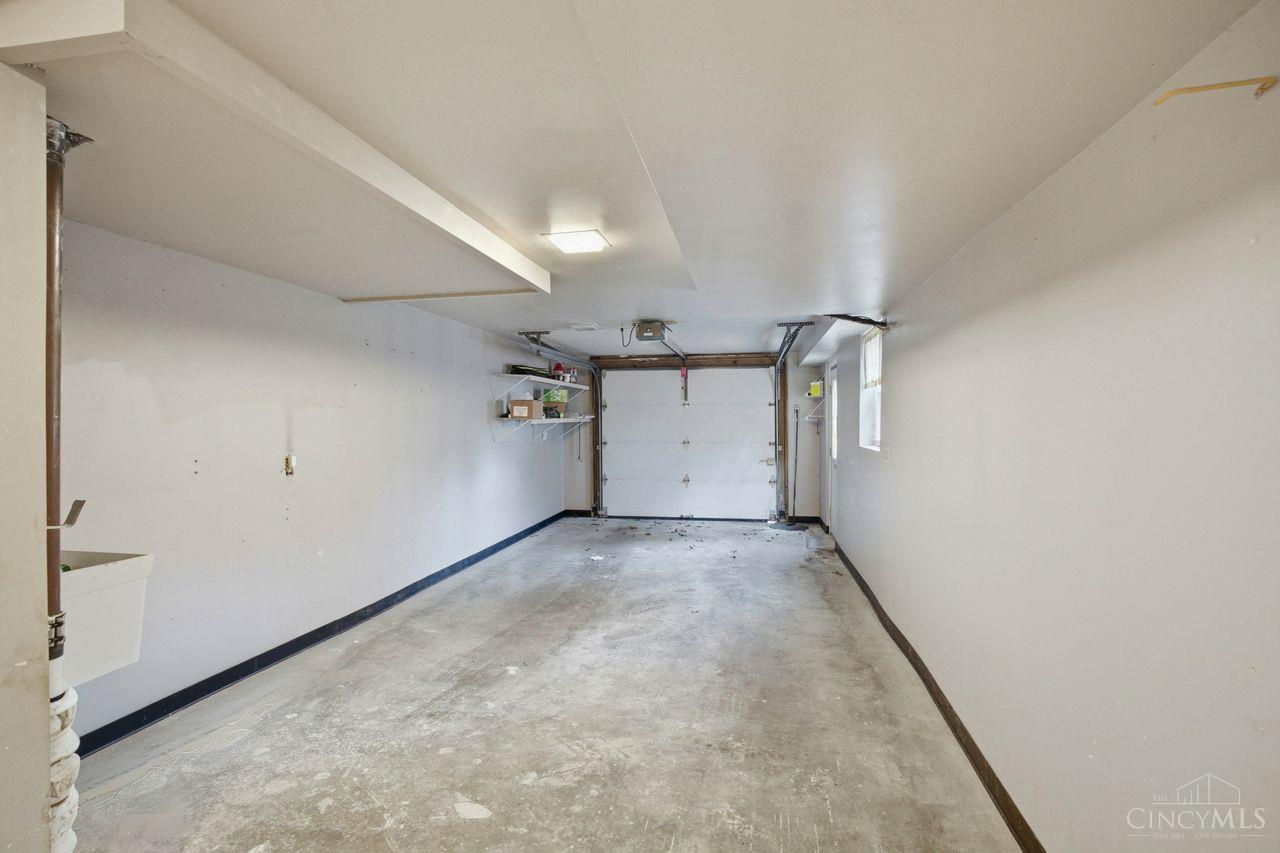 7027 Glenellyn Drive