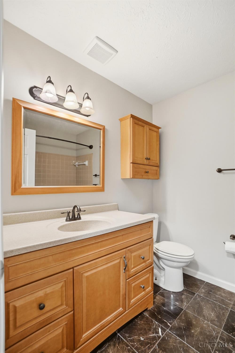 7216 Creekview Drive 3