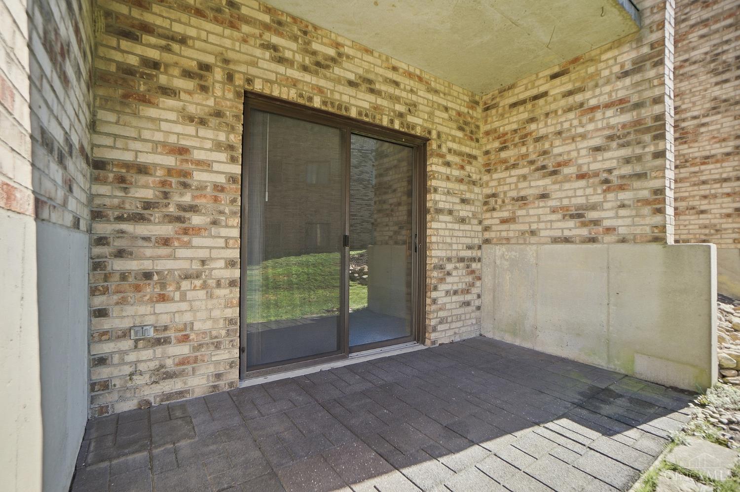 7216 Creekview Drive 3