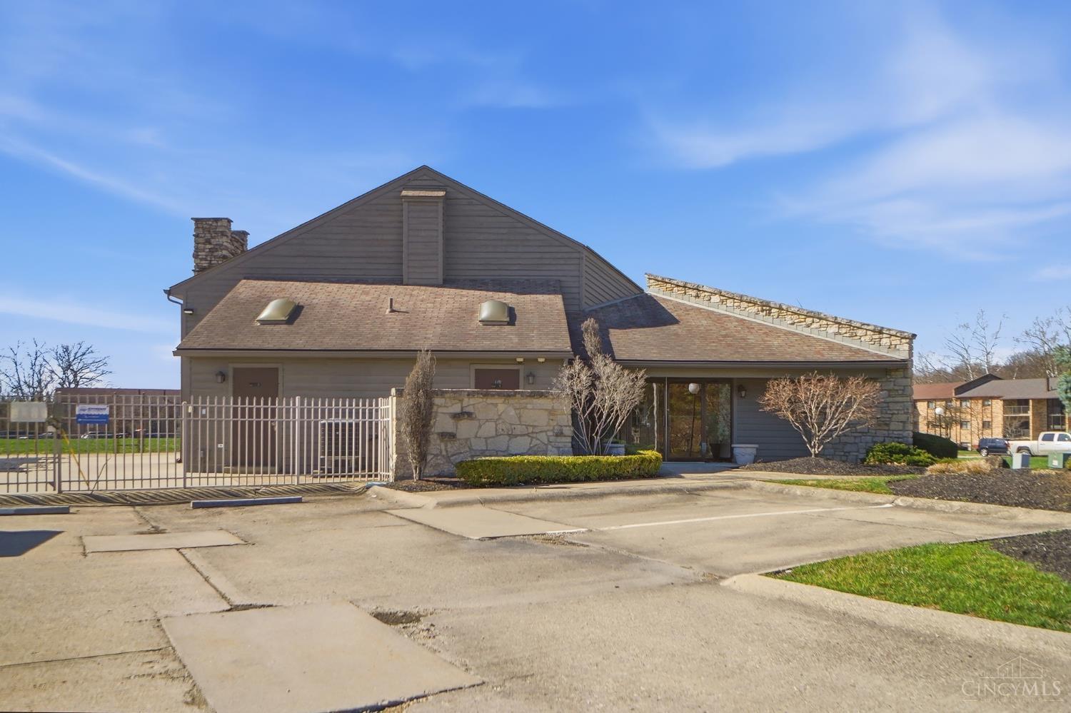 7216 Creekview Drive 3