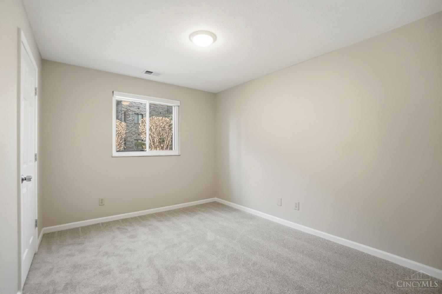 7216 Creekview Drive 3