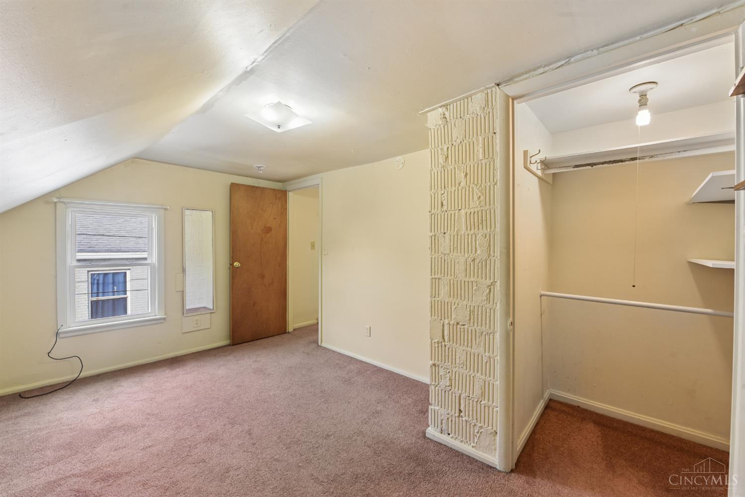 18 E Vine Street
