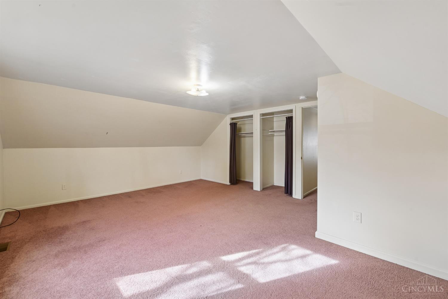 18 E Vine Street