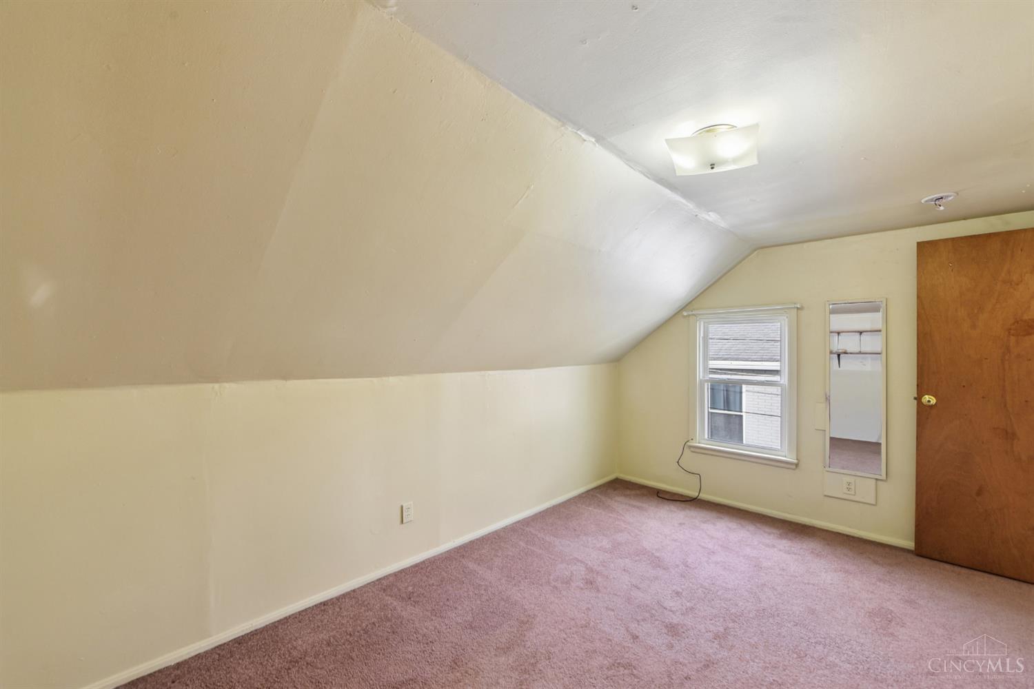18 E Vine Street
