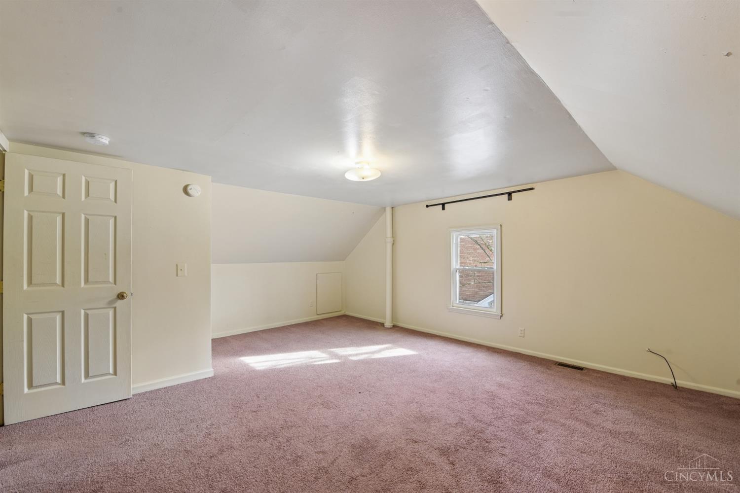 18 E Vine Street