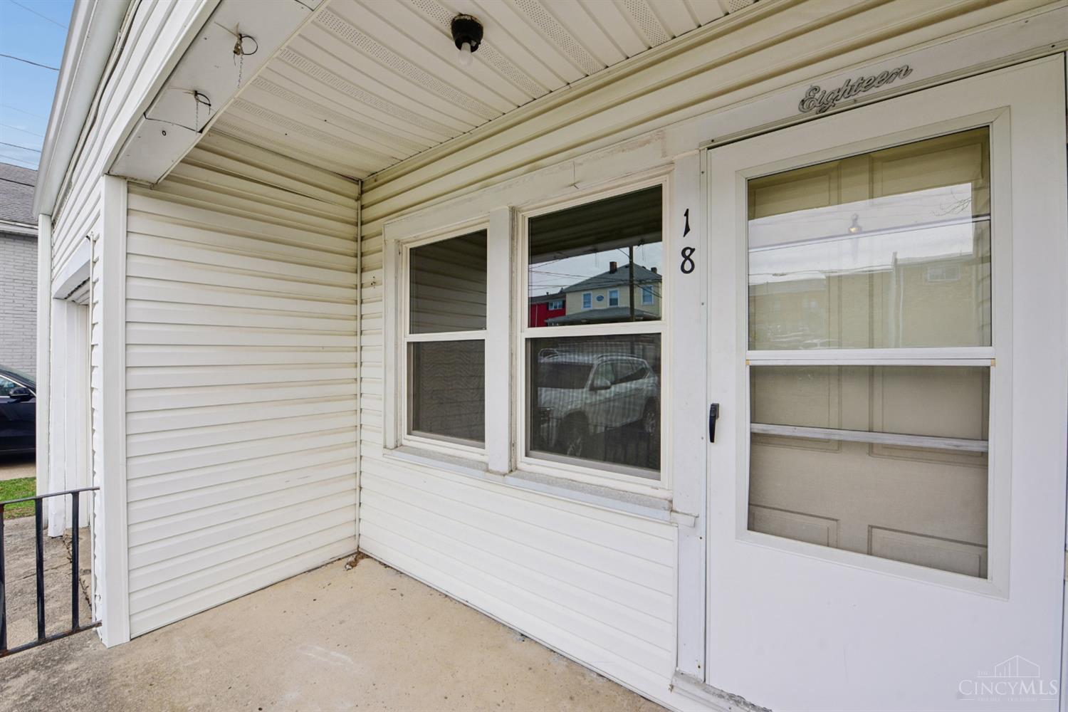 18 E Vine Street
