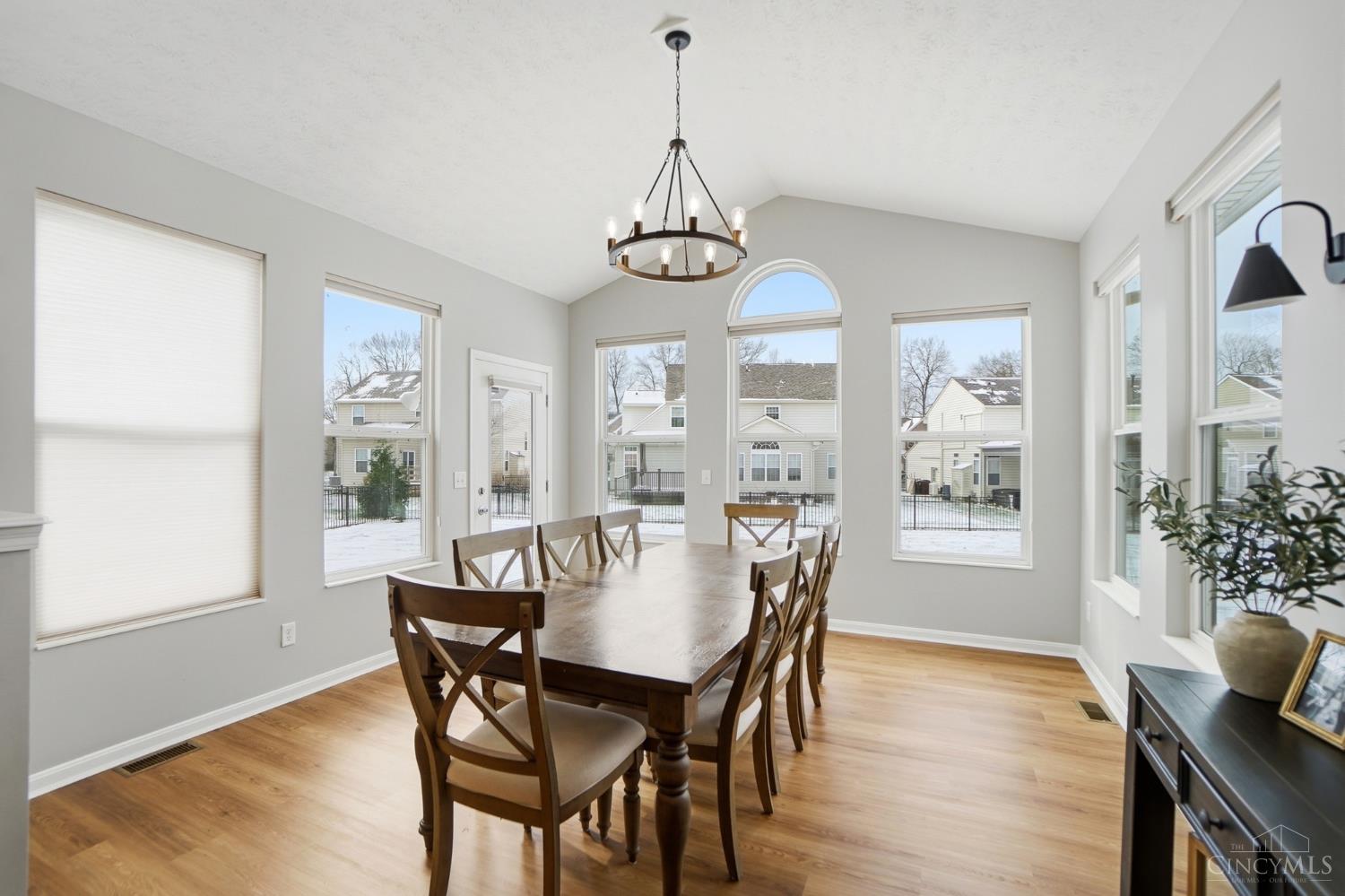 6973 Cottonwood Court