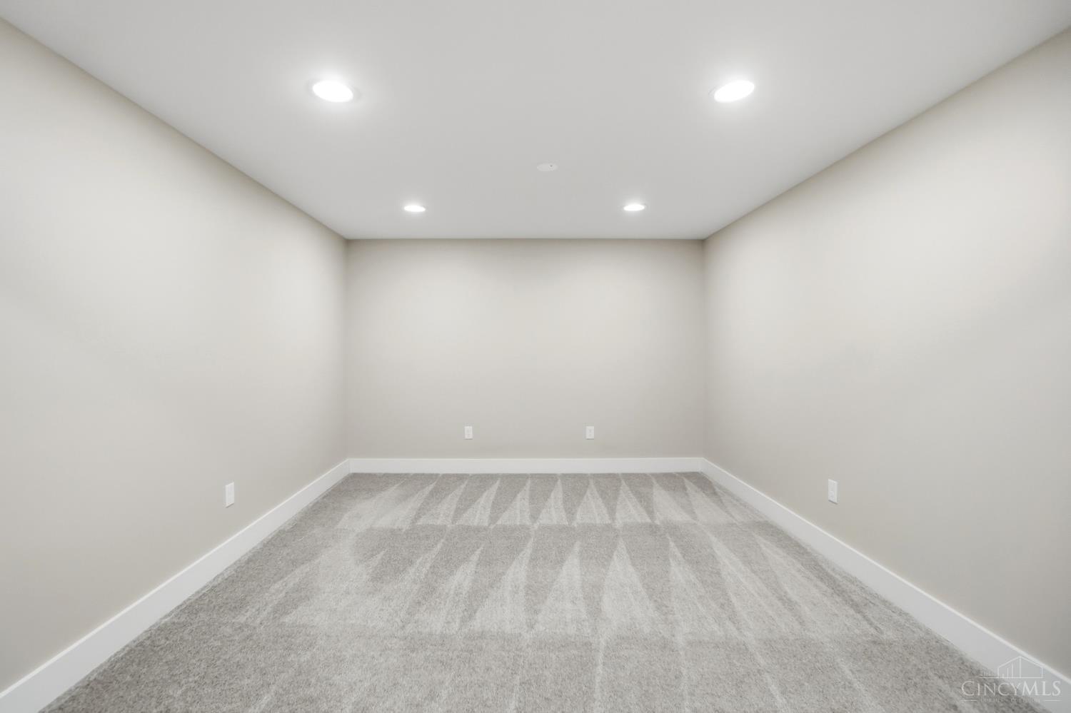 6973 Cottonwood Court