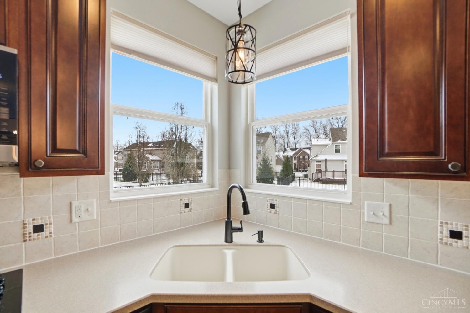 6973 Cottonwood Court