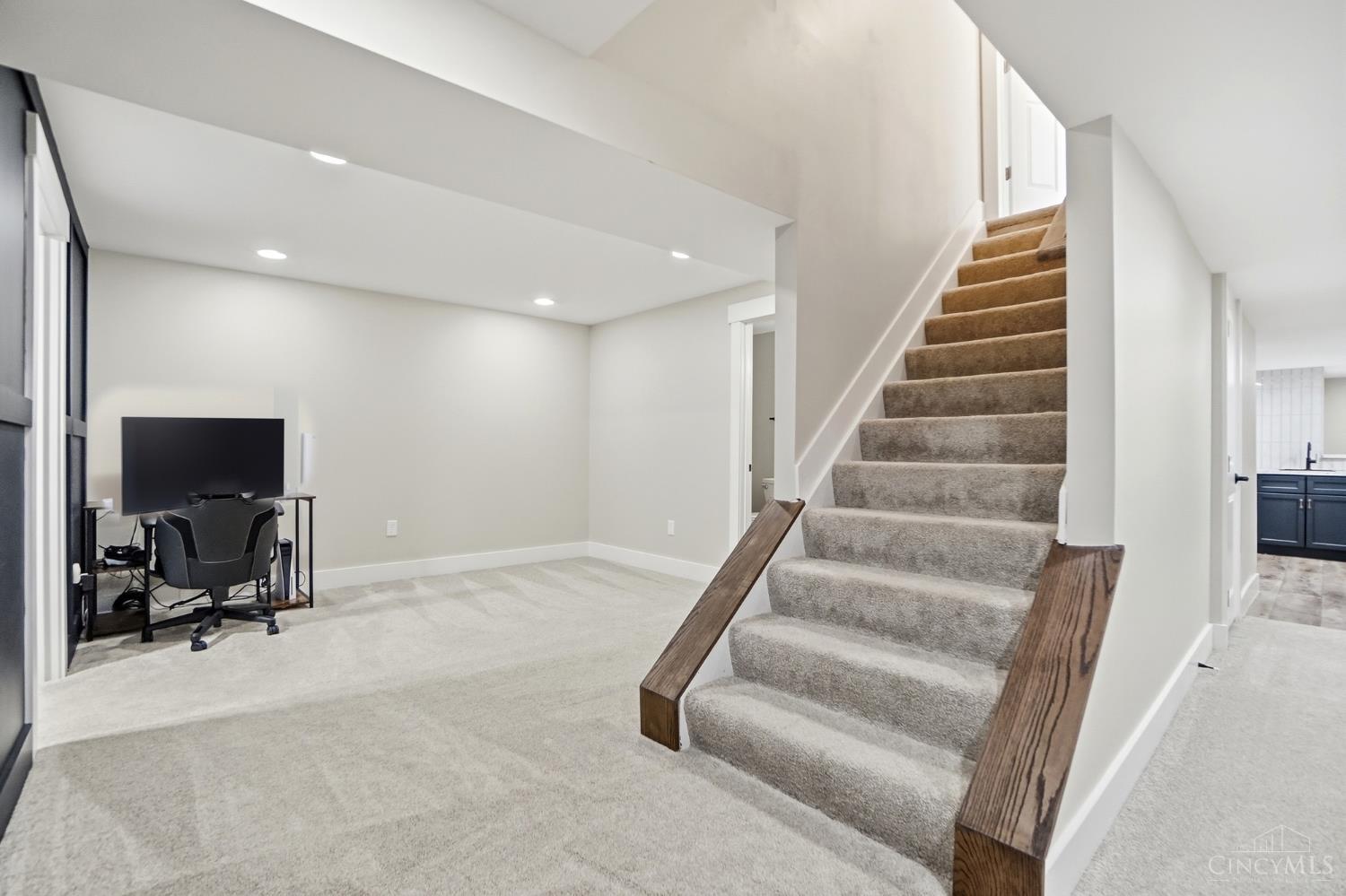 6973 Cottonwood Court