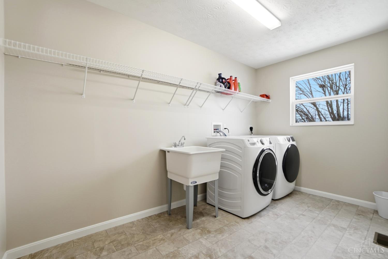 6973 Cottonwood Court