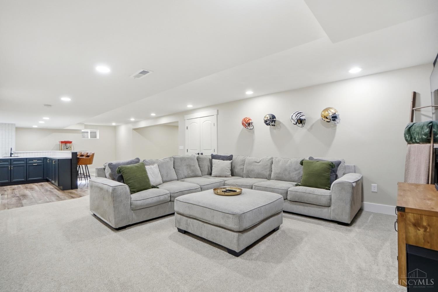 6973 Cottonwood Court