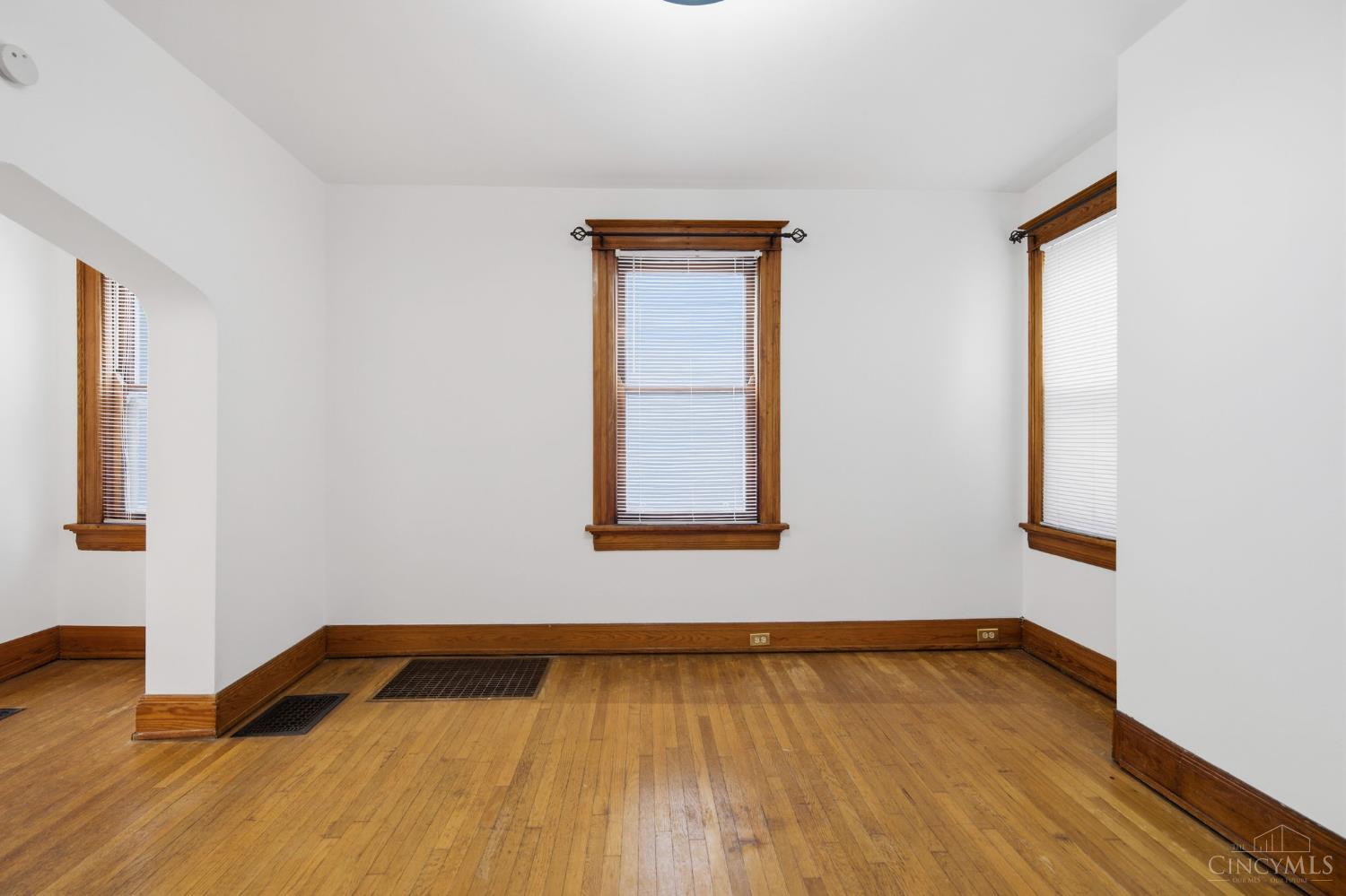 3763 Mt Vernon Avenue