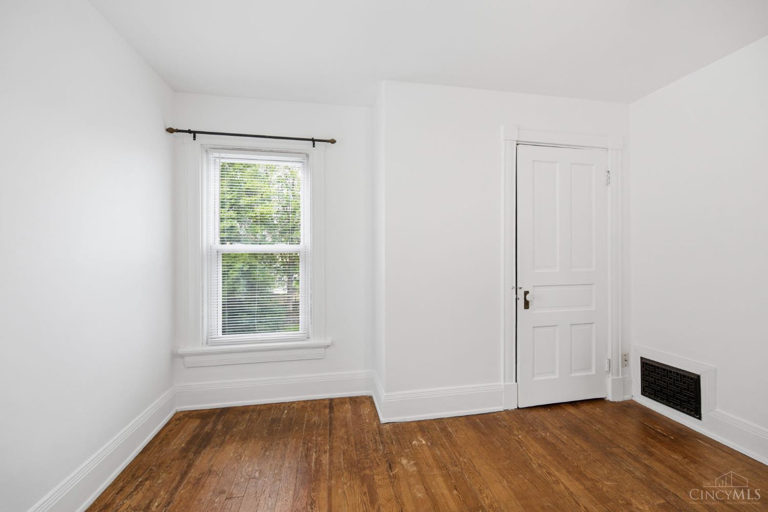 3763 Mt Vernon Avenue