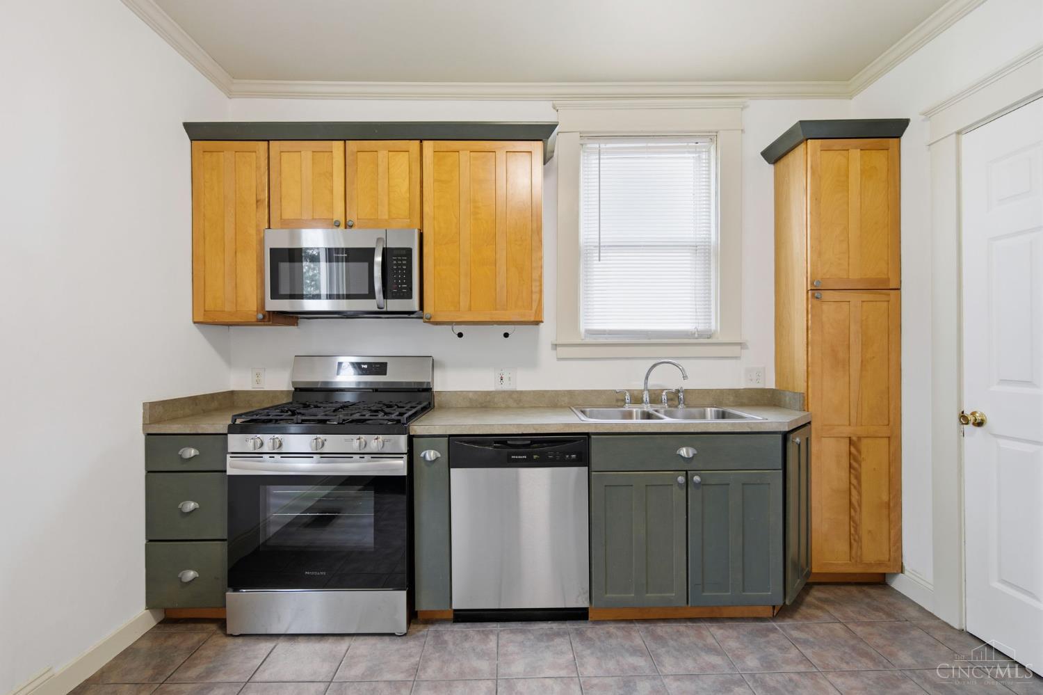 3763 Mt Vernon Avenue