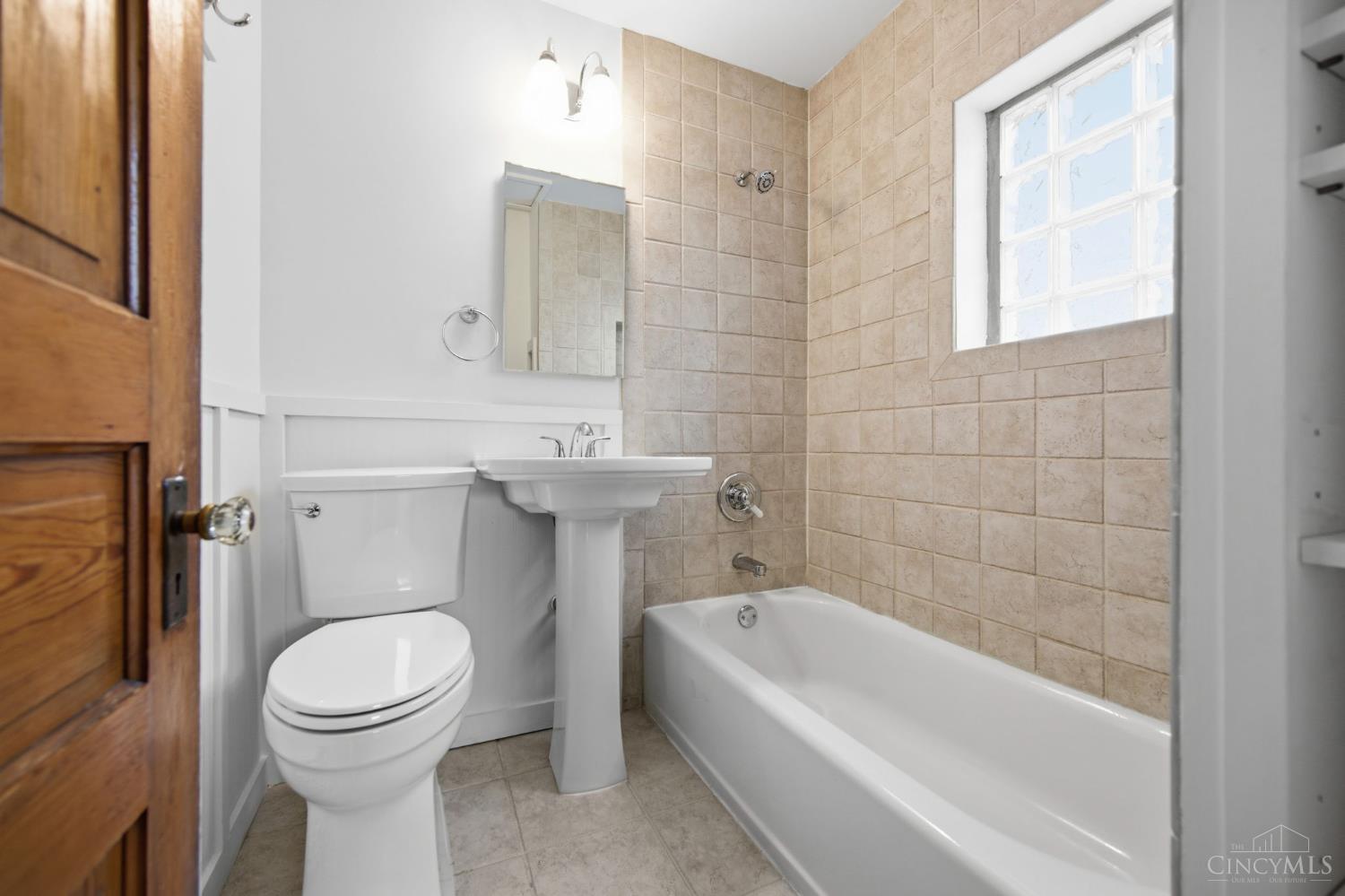 3763 Mt Vernon Avenue