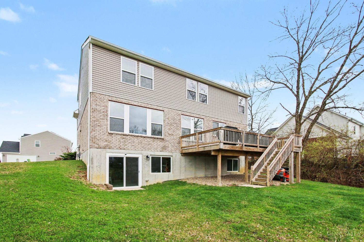 4677 Hampton Pointe Drive