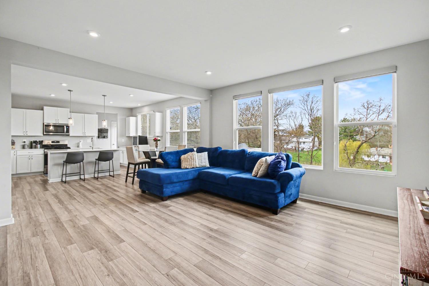 4677 Hampton Pointe Drive