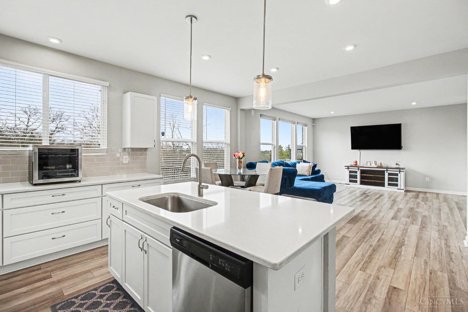 4677 Hampton Pointe Drive