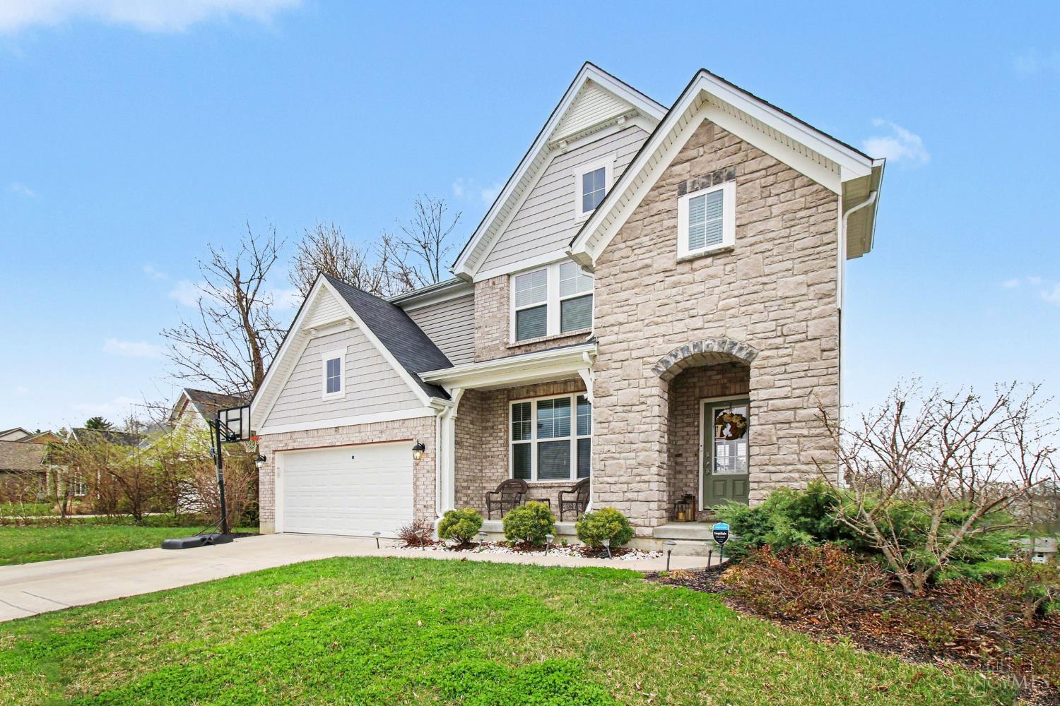 4677 Hampton Pointe Drive