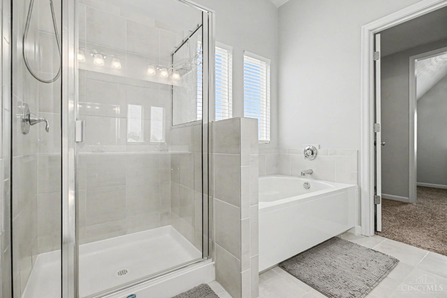 4677 Hampton Pointe Drive