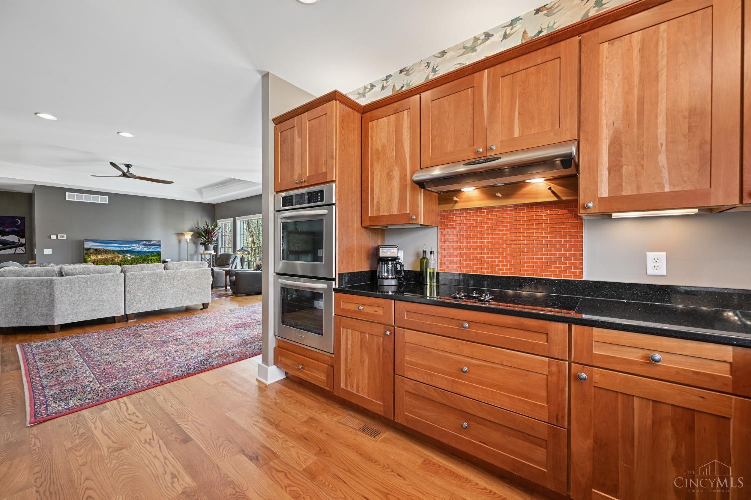 9867 Laurel Glen Drive