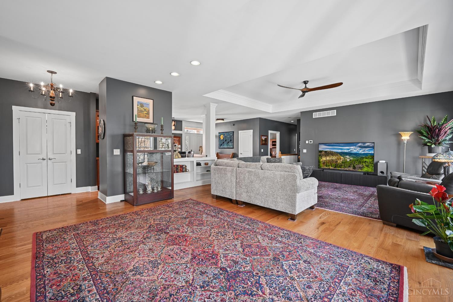 9867 Laurel Glen Drive