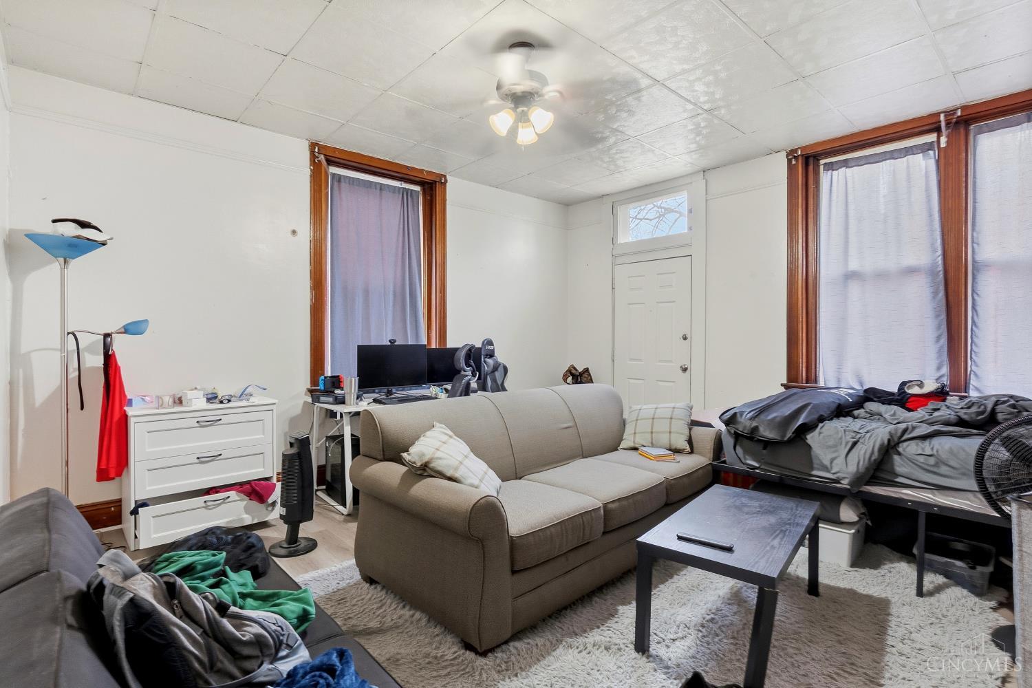 2308 W Clifton Avenue