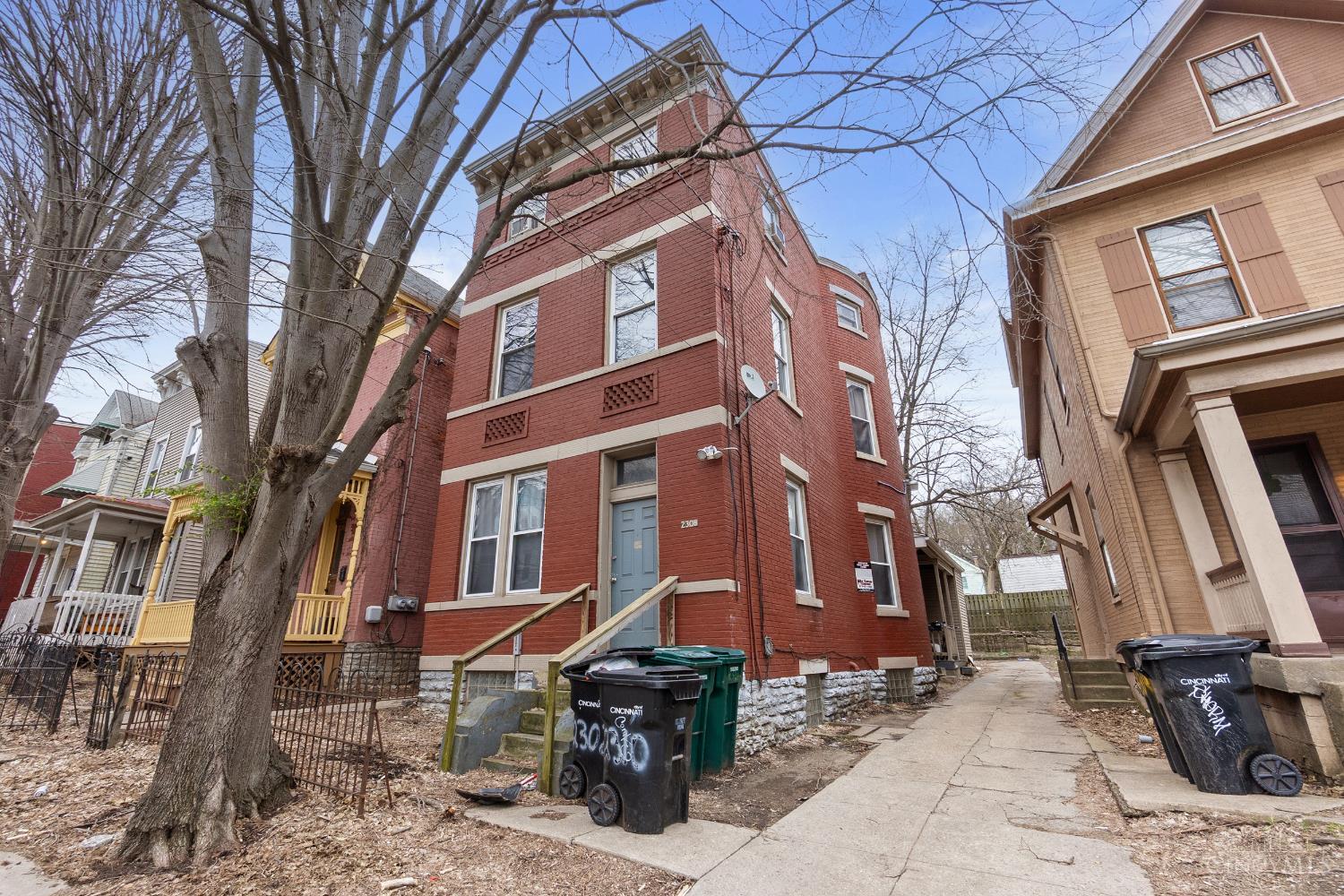 2308 W Clifton Avenue
