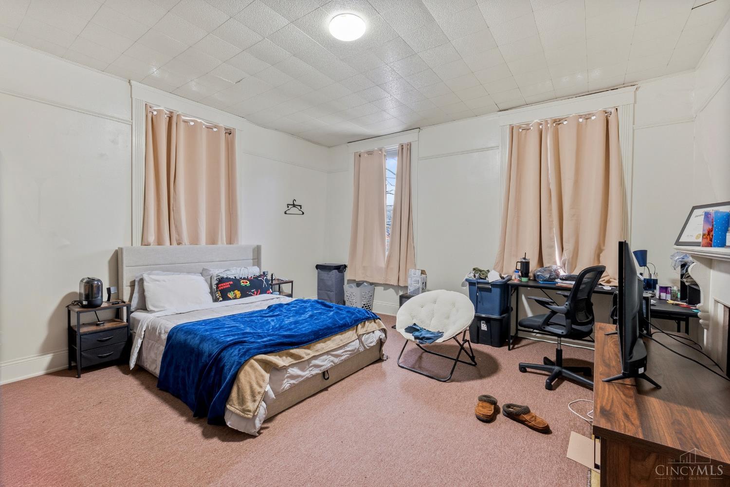 2308 W Clifton Avenue