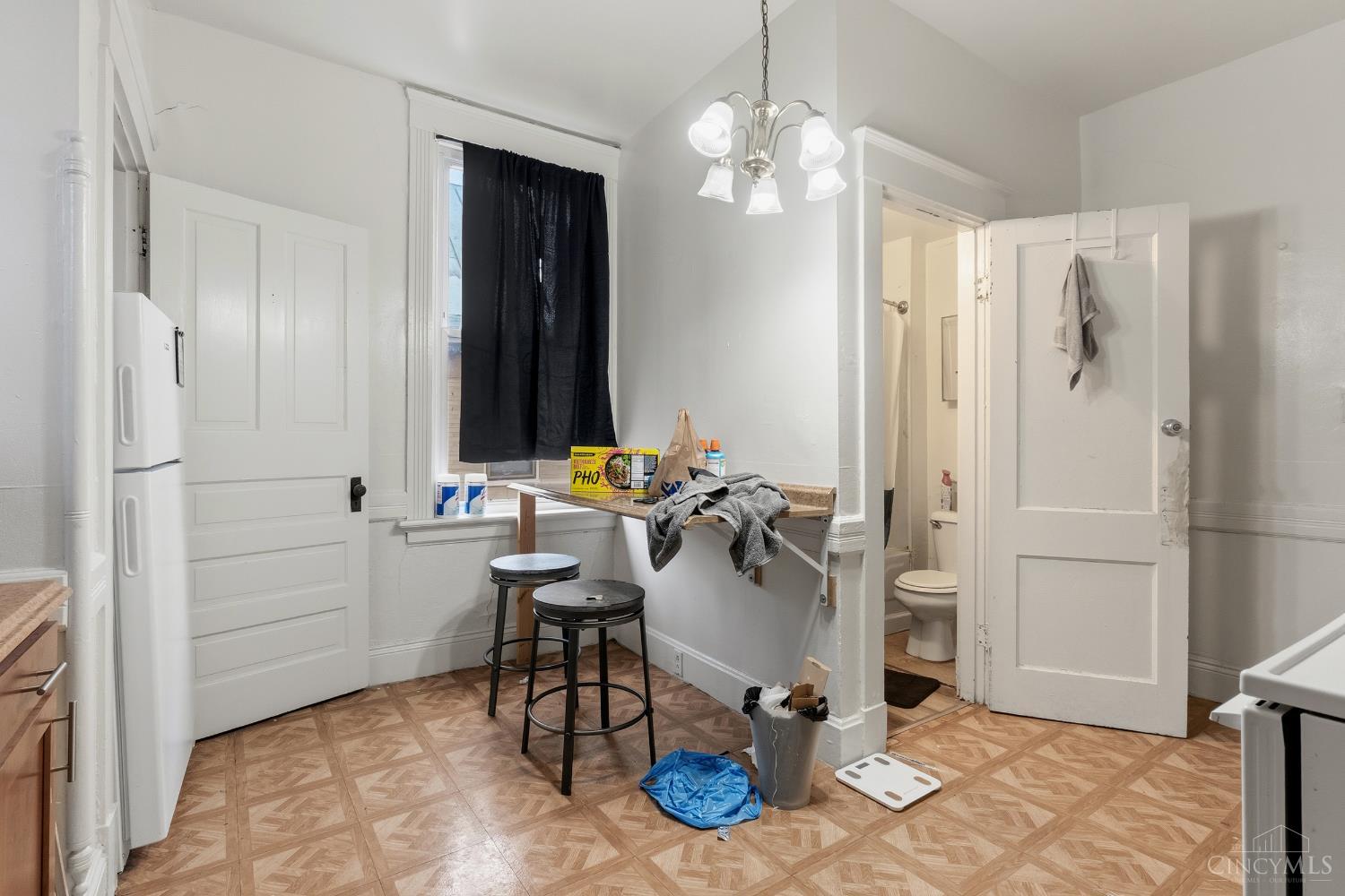 2308 W Clifton Avenue