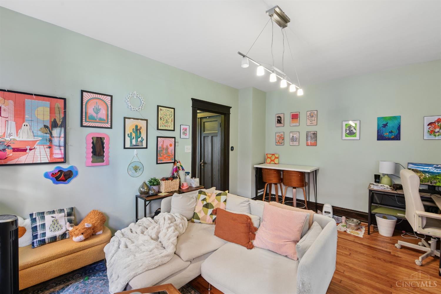 3636 Besuden Court