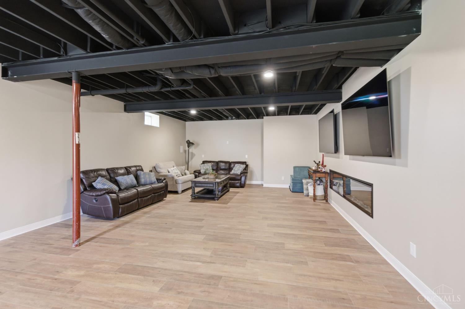 5089 Greenshire Drive